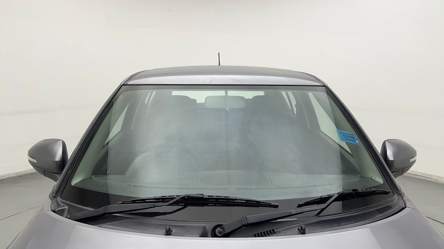 Used 2014 Maruti Suzuki Swift VXi Petrol Manual exterior FRONT WINDSHIELD VIEW
