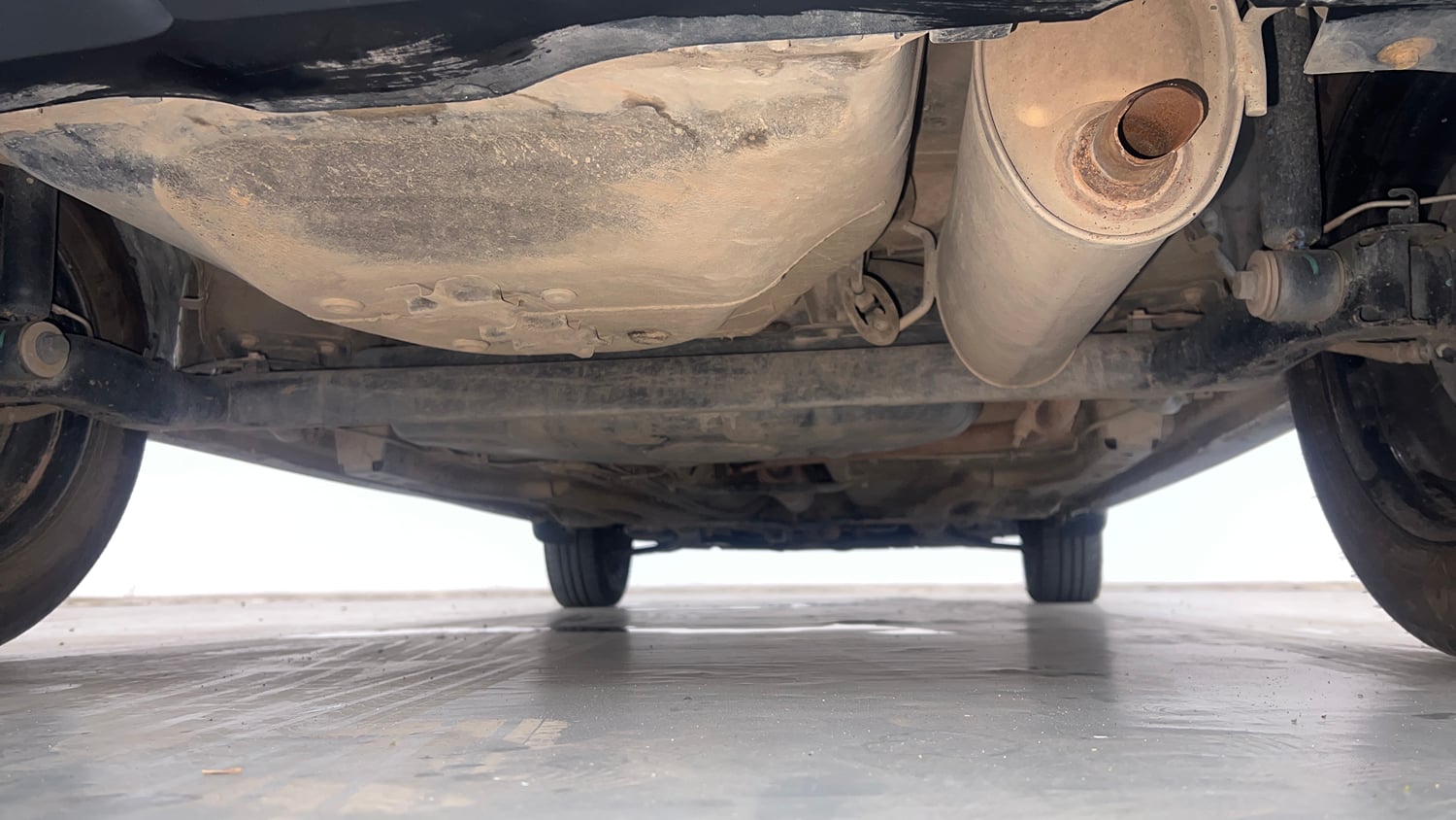 Used 2018 Tata Tiago Revotron XT Petrol Manual extra REAR UNDERBODY VIEW (TAKEN FROM REAR)