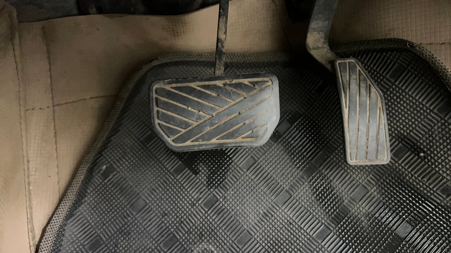 Used 2018 Maruti Suzuki Celerio ZXi AMT Petrol Automatic interior PEDALS VIEW