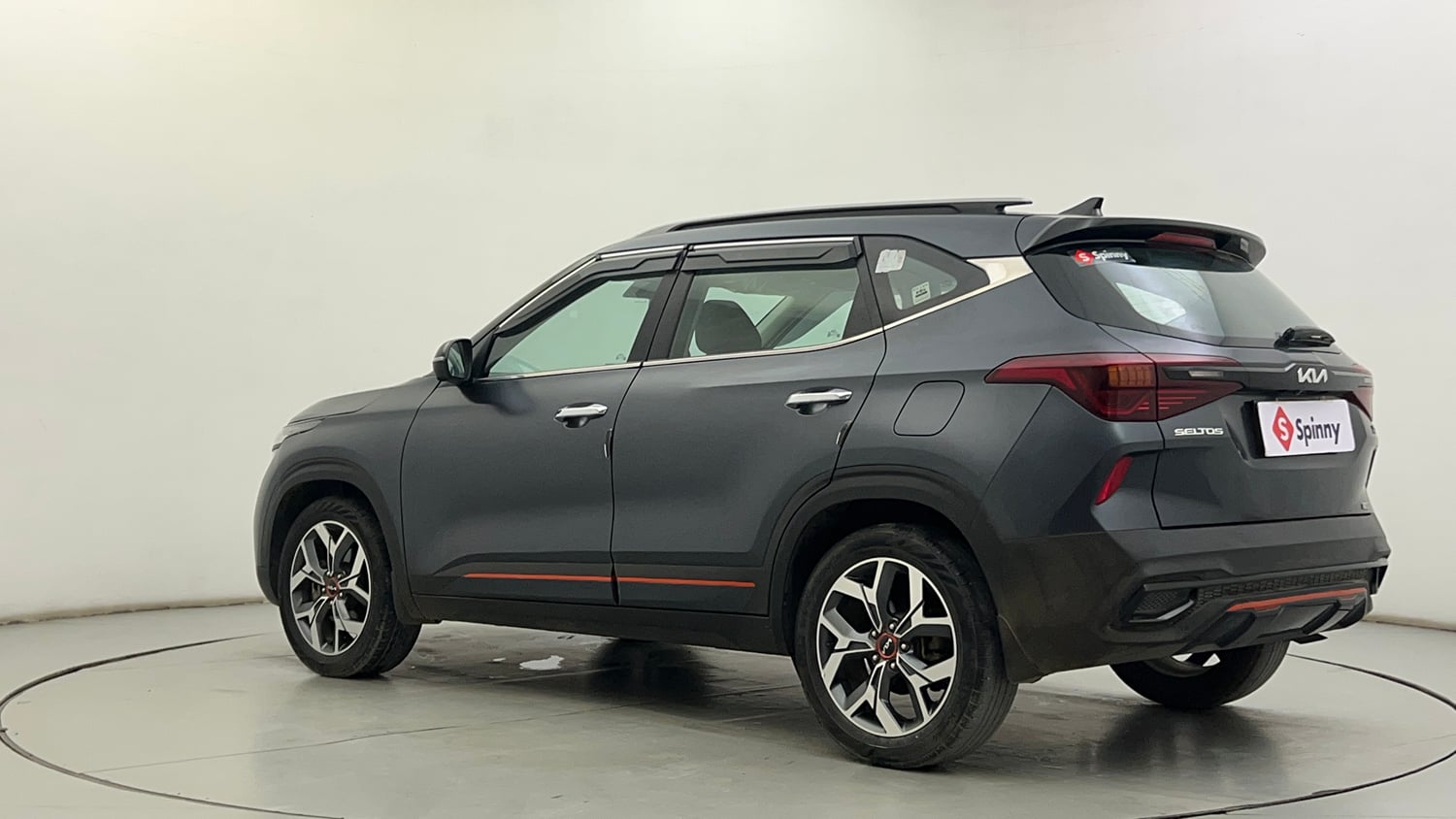 Used 2022 Kia Seltos X Line 1.4 DCT Petrol Automatic exterior LEFT REAR CORNER VIEW