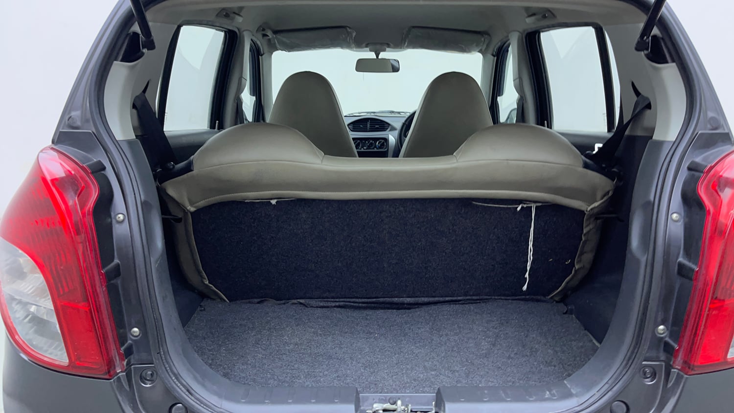 Used 2018 Maruti Suzuki Alto 800 LXi Petrol Manual interior DICKY INSIDE VIEW