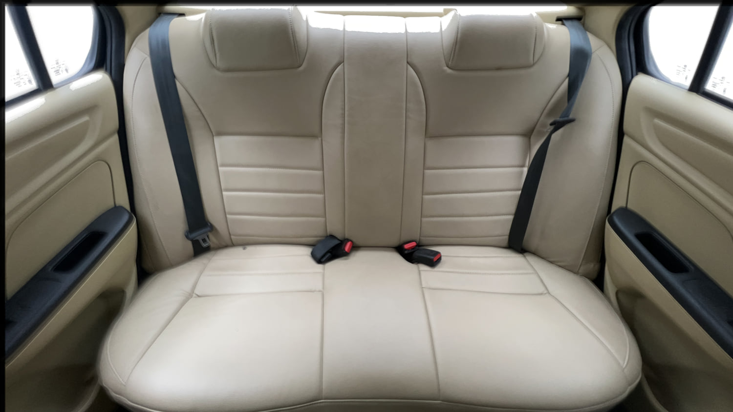 Used 2018 Honda Amaze 1.2 E MT Petrol Petrol Manual interior REAR SEAT CONDITION VIEW