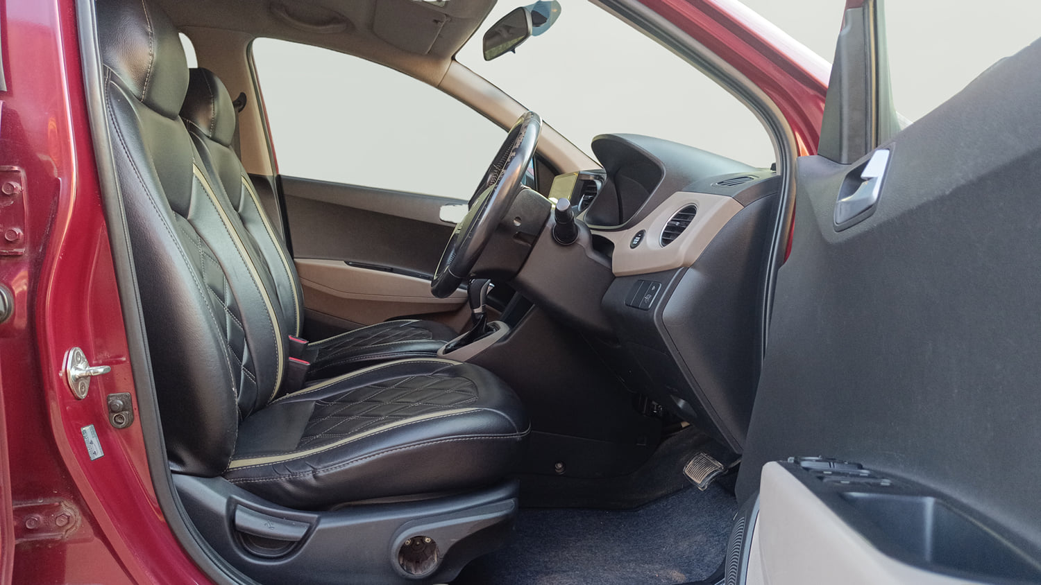Used 2015 Hyundai Grand i10 Asta AT 1.2 Kappa VTVT Petrol Automatic interior RIGHT SIDE FRONT DOOR CABIN VIEW