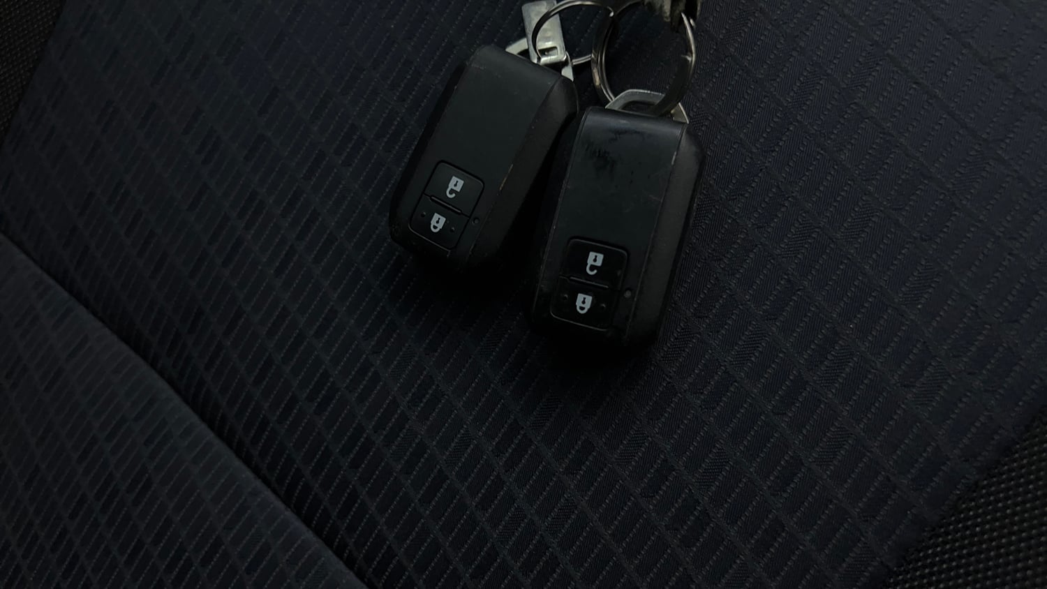 Used 2021 Toyota Glanza V CVT Petrol Automatic extra CAR KEY VIEW