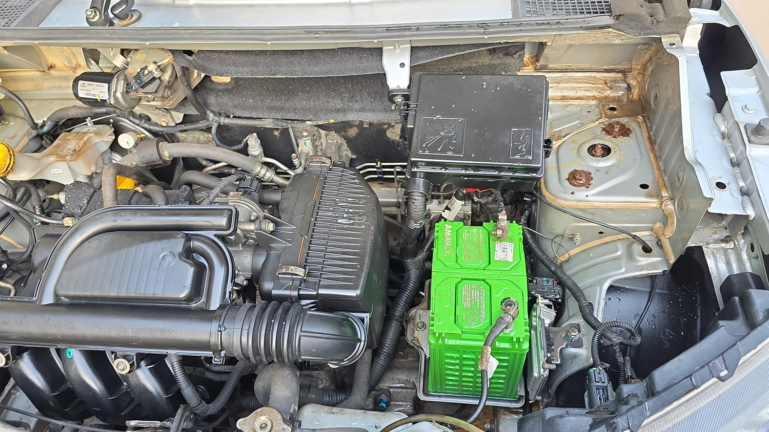 Used 2020 Renault Kwid RXL Petrol Manual engine ENGINE LEFT SIDE VIEW