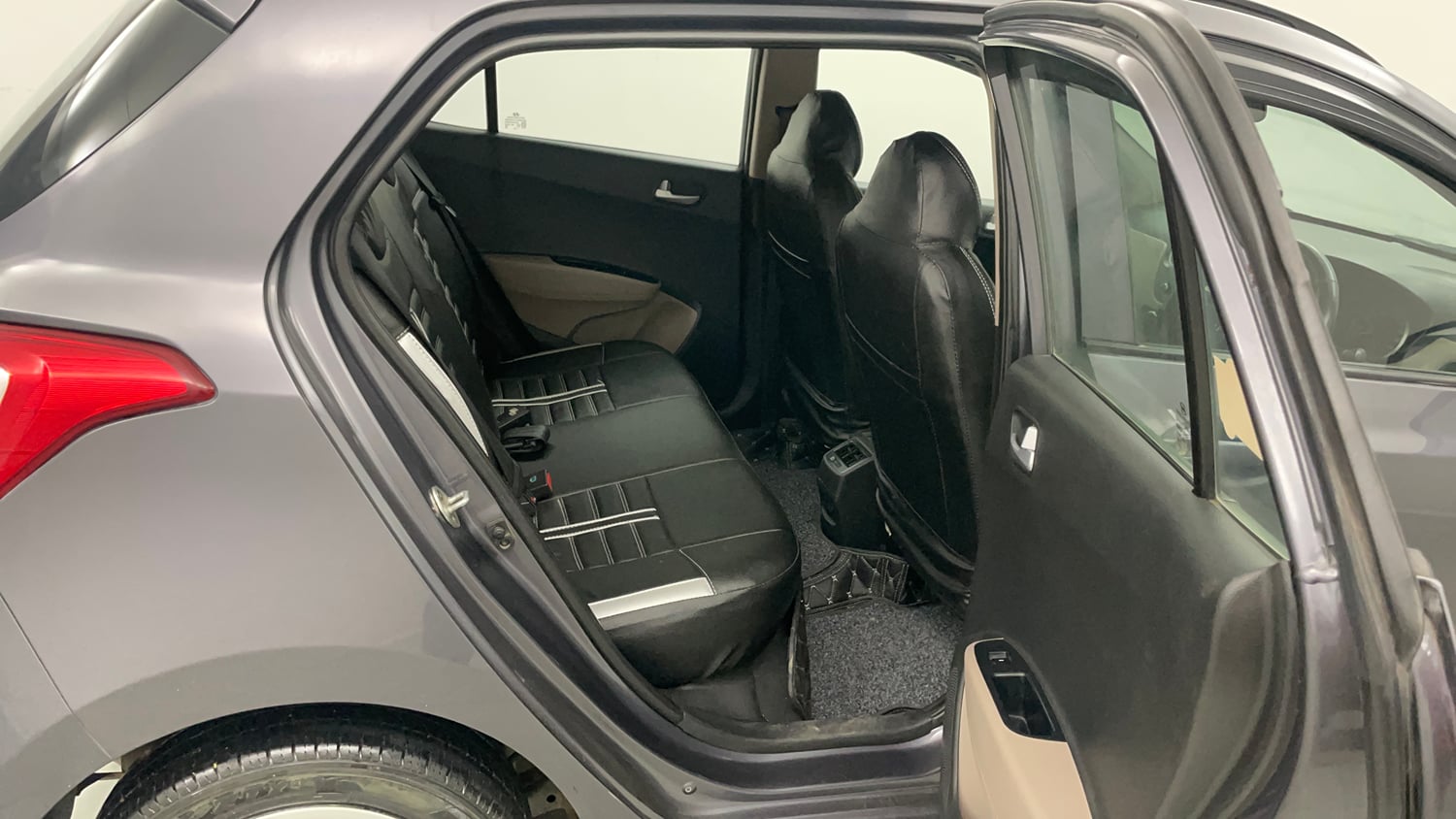 Used 2017 Hyundai Grand i10 Sportz (O) 1.2 Kappa VTVT Petrol Manual interior RIGHT SIDE REAR DOOR CABIN VIEW