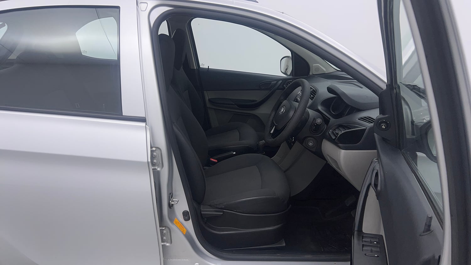 Used 2018 Tata Tiago Revotron XT Petrol Manual interior RIGHT SIDE FRONT DOOR CABIN VIEW