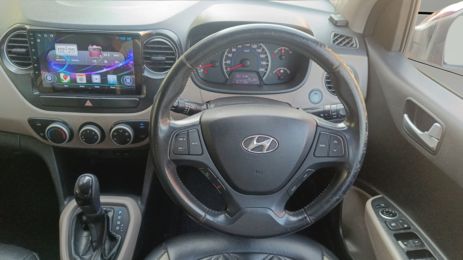 Used 2015 Hyundai Grand i10 Asta AT 1.2 Kappa VTVT Petrol Automatic interior STEERING VIEW