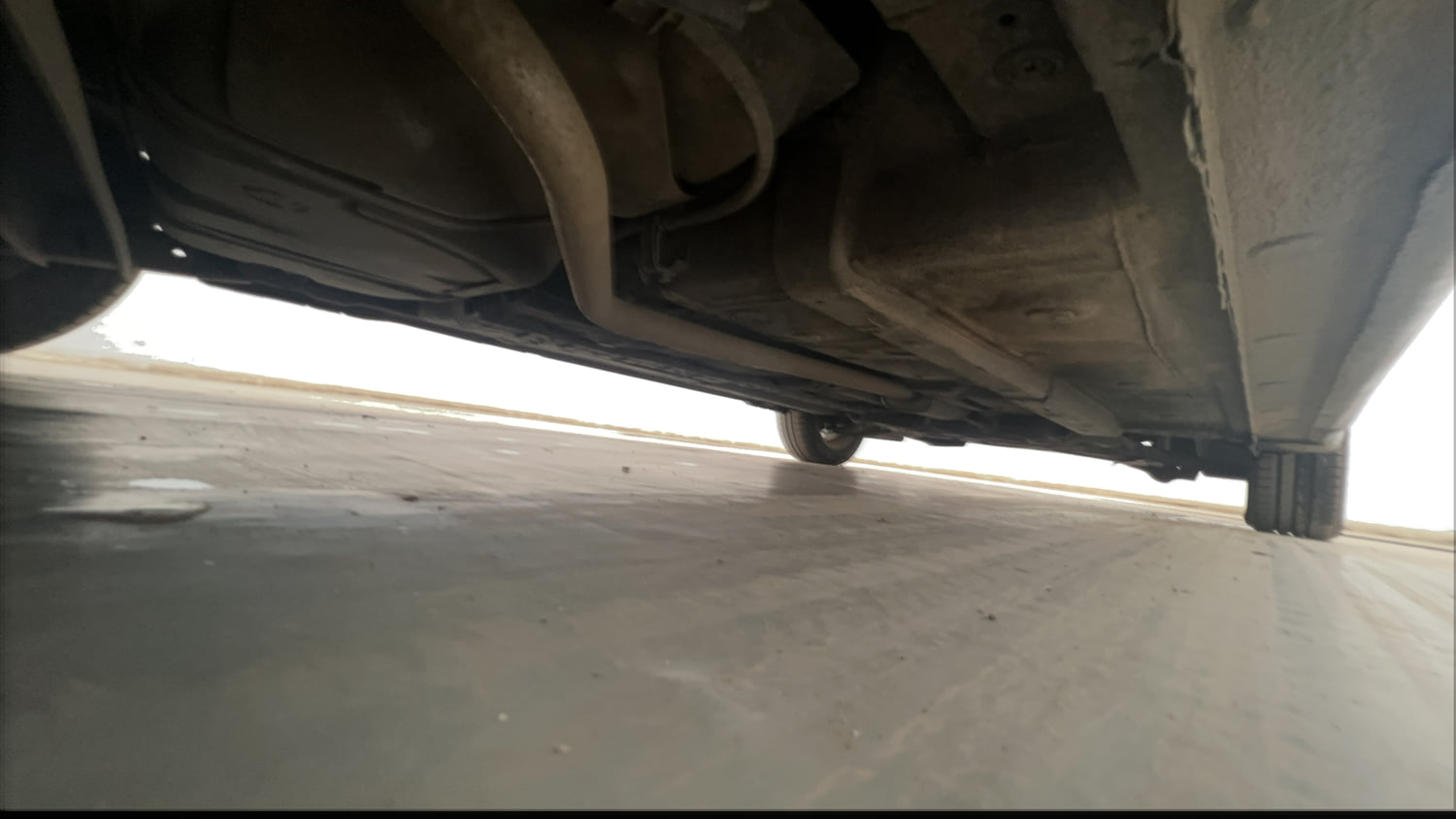 Used 2019 Hyundai Xcent SX Petrol Manual extra REAR RIGHT UNDERBODY VIEW