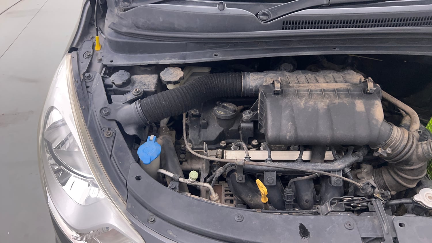 Used 2013 Hyundai i10 Sportz 1.2 Kappa2 Petrol Manual engine ENGINE RIGHT SIDE VIEW
