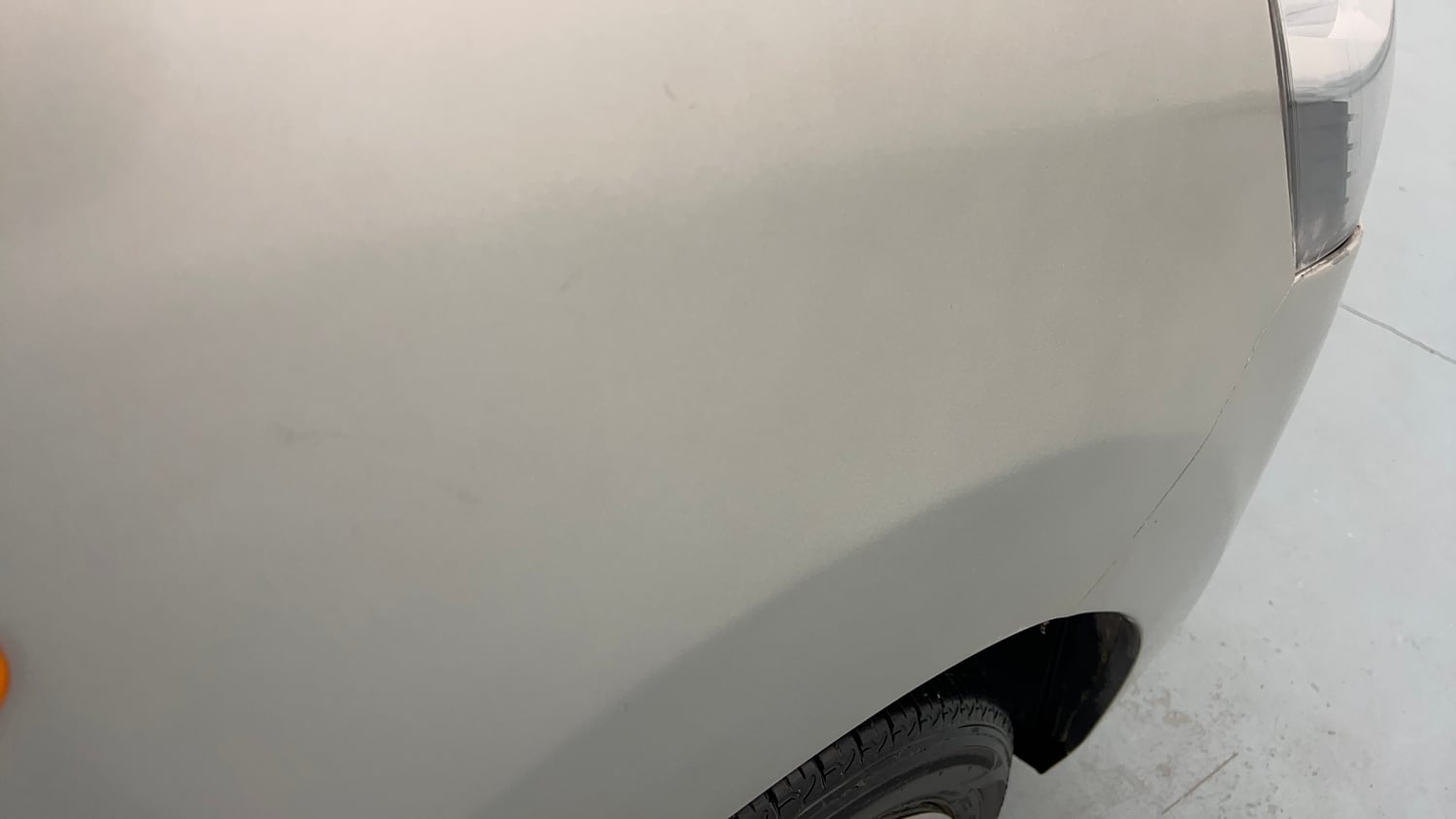 Used 2017 Maruti Suzuki Wagon R 1.0 VXI AMT Petrol Automatic dents MINOR SCRATCH