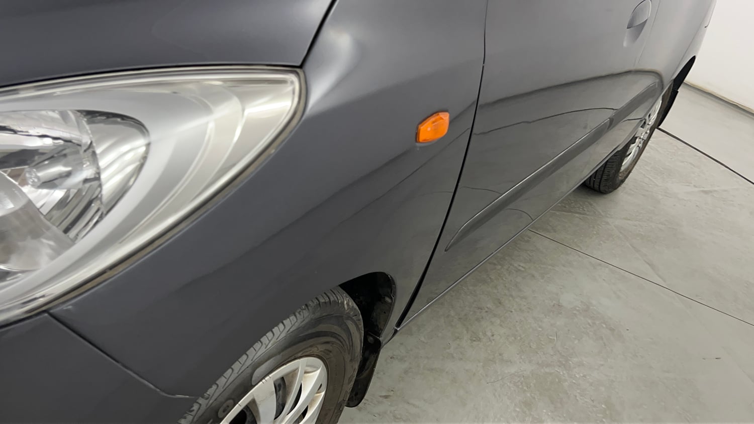 Used 2014 Hyundai i10 Sportz 1.1 iRDE2 Petrol Manual dents MINOR SCRATCH