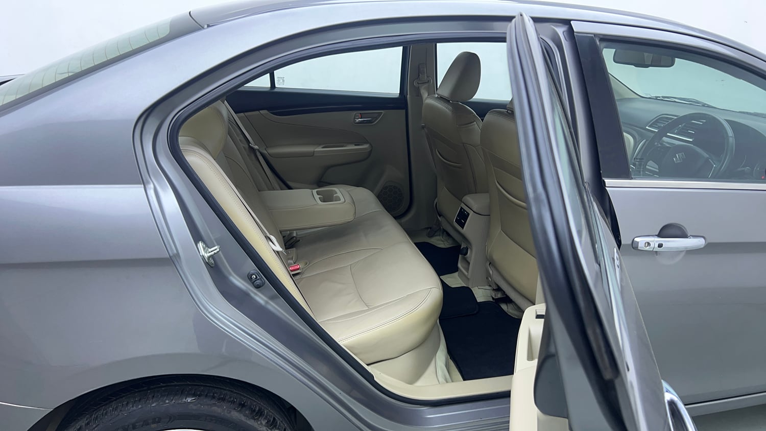 Used 2016 Maruti Suzuki Ciaz ZXI+ AT Petrol Automatic interior RIGHT SIDE REAR DOOR CABIN VIEW