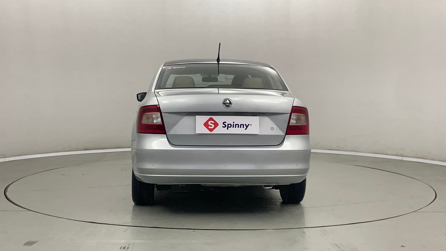 Used 2015 Skoda Rapid 1.6 MPI Elegance Petrol Manual exterior BACK VIEW