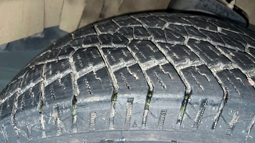 Used 2024 Mahindra Thar LX Hard Top Petrol MT 4WD Petrol Manual tyres RIGHT FRONT TYRE TREAD VIEW