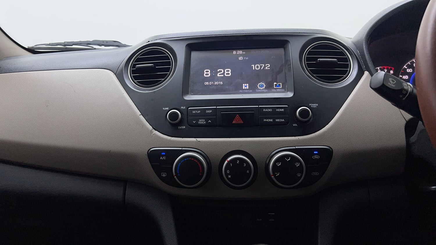 Used 2017 Hyundai Grand i10 Sportz (O) 1.2 Kappa VTVT Petrol Manual interior MUSIC SYSTEM & AC CONTROL VIEW