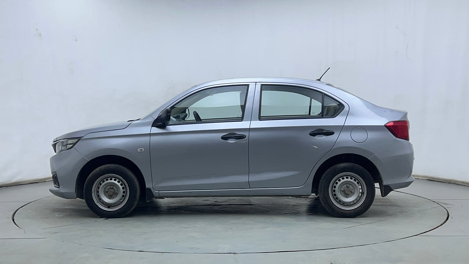 Used 2018 Honda Amaze 1.2 E MT Petrol Petrol Manual exterior LEFT SIDE VIEW