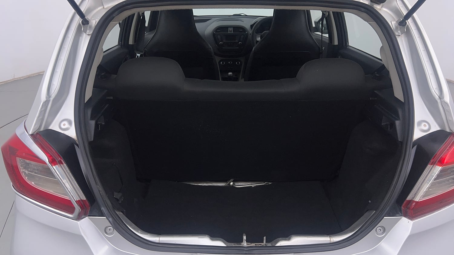 Used 2018 Tata Tiago Revotron XT Petrol Manual interior DICKY INSIDE VIEW