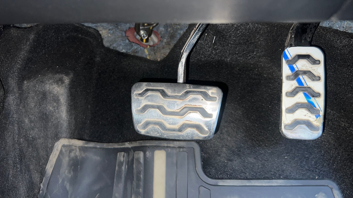 Used 2023 Hyundai Verna SX (O) 1.5 Turbo Petrol DCT Petrol Automatic interior PEDALS VIEW