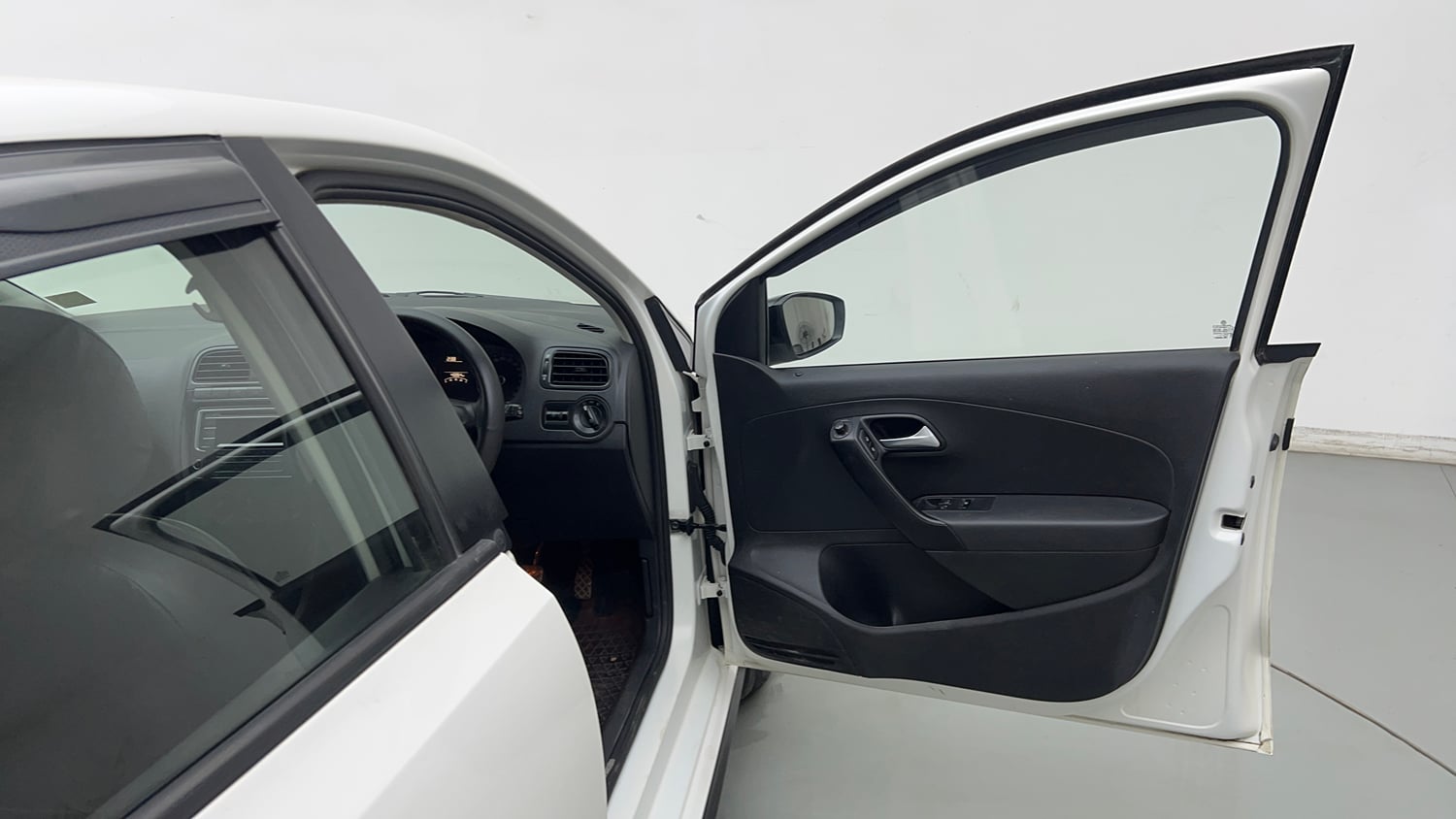 Used 2022 Volkswagen Polo Comfortline 1.0L MPI Petrol Manual interior RIGHT FRONT DOOR OPEN VIEW