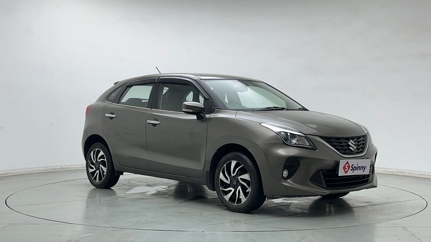 Used 2021 Maruti Suzuki Baleno Zeta Petrol Manual exterior RIGHT FRONT CORNER VIEW