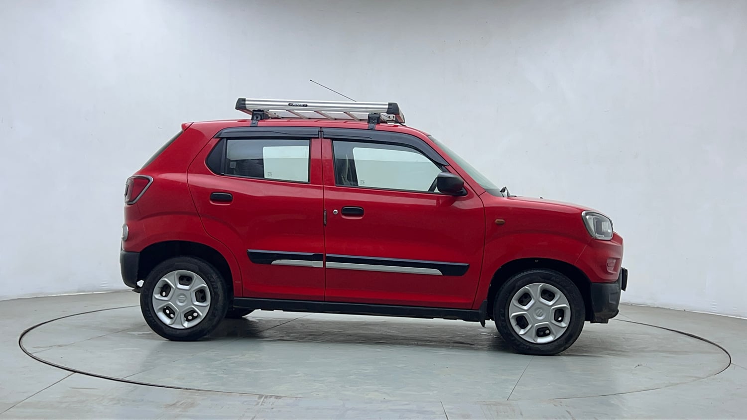 Used 2023 Maruti Suzuki S-Presso VXi S-CNG Cng Manual exterior RIGHT SIDE VIEW