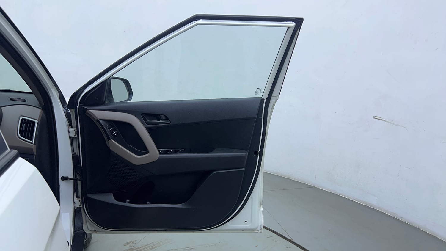 Used 2017 Hyundai Creta 1.6 E Plus Petrol Petrol Manual interior RIGHT FRONT DOOR OPEN VIEW