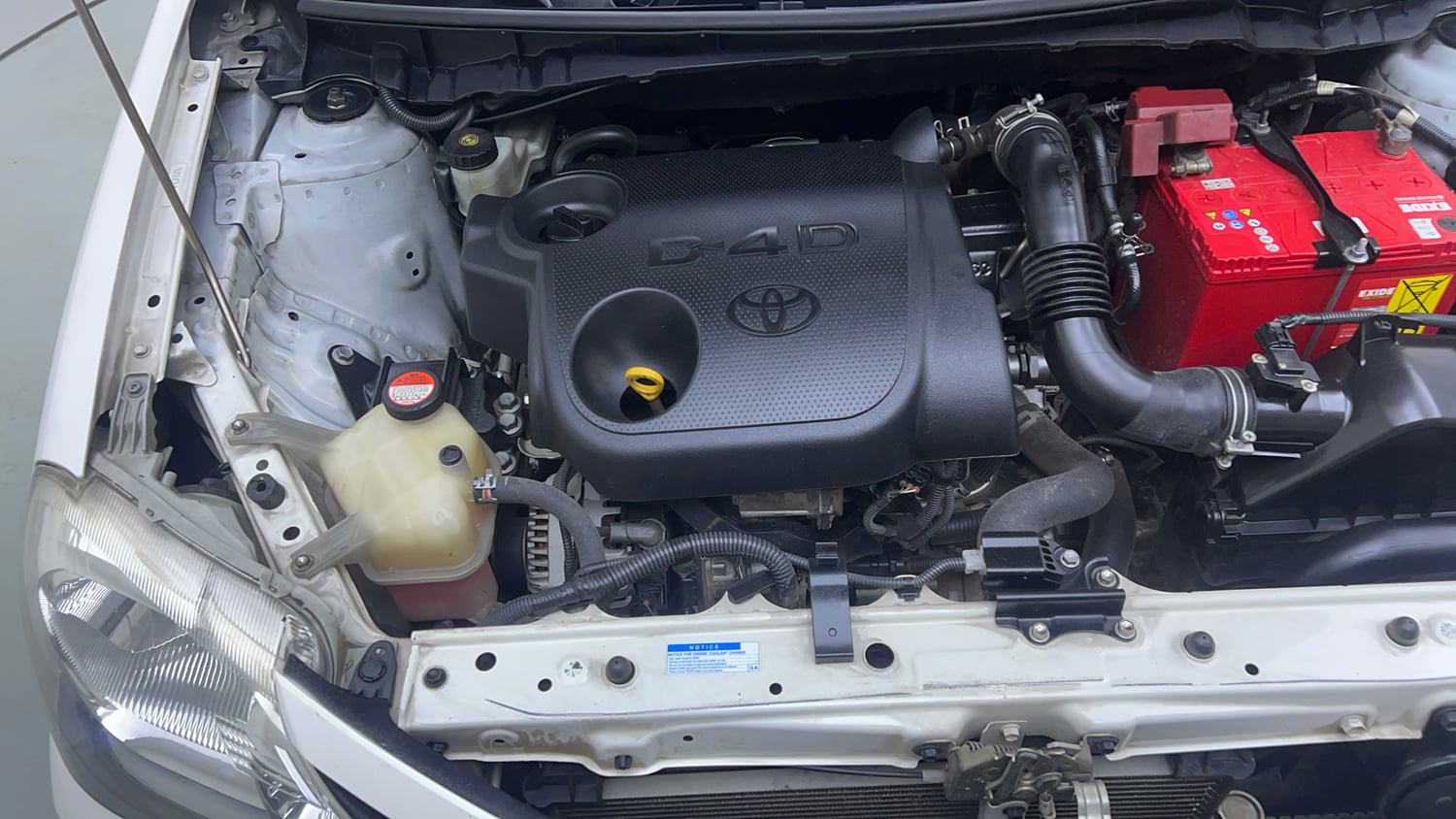 Used 2018 Toyota Etios Liva VXD Diesel Manual engine ENGINE RIGHT SIDE VIEW