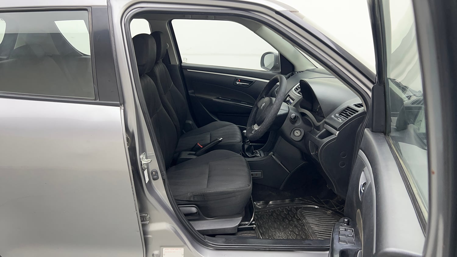 Used 2014 Maruti Suzuki Swift VXi Petrol Manual interior RIGHT SIDE FRONT DOOR CABIN VIEW
