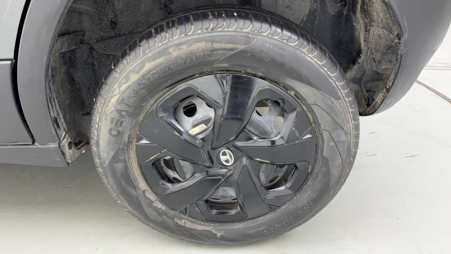 Used 2023 Tata Punch Adventure MT Petrol Manual tyres LEFT REAR TYRE RIM VIEW