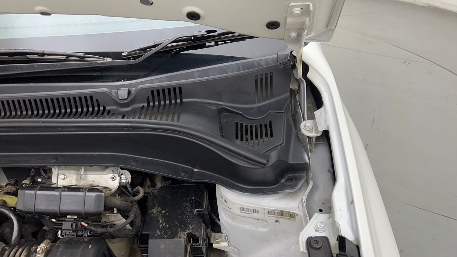 Used 2024 Tata Punch Adventure AMT Petrol Automatic engine ENGINE LEFT SIDE HINGE & APRON VIEW