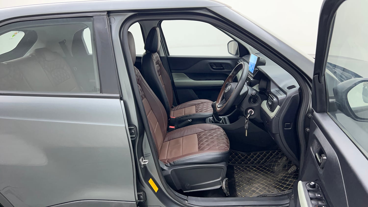 Used 2023 Tata Punch Adventure MT Petrol Manual interior RIGHT SIDE FRONT DOOR CABIN VIEW