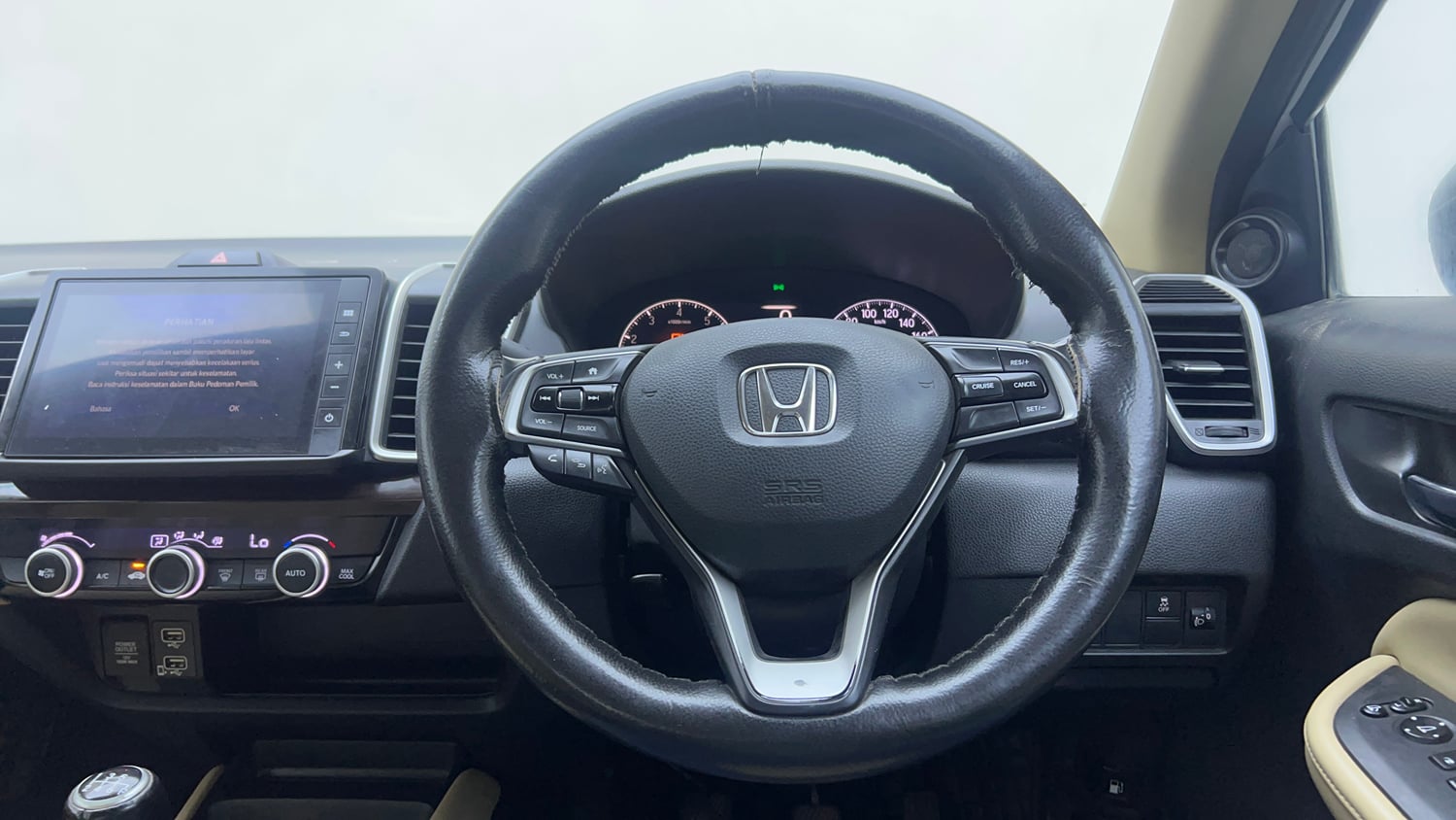 Used 2022 Honda City ZX Petrol Petrol Manual interior STEERING VIEW