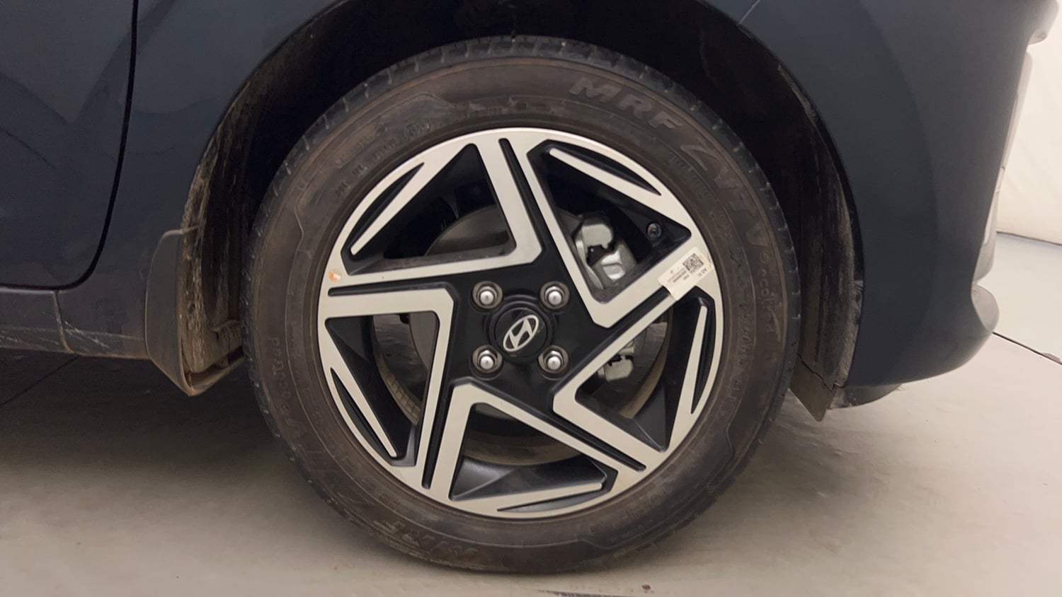 Used 2025 Hyundai Grand i10 Nios Sportz (O) 1.2 Kappa VTVT Petrol Manual tyres RIGHT FRONT TYRE RIM VIEW