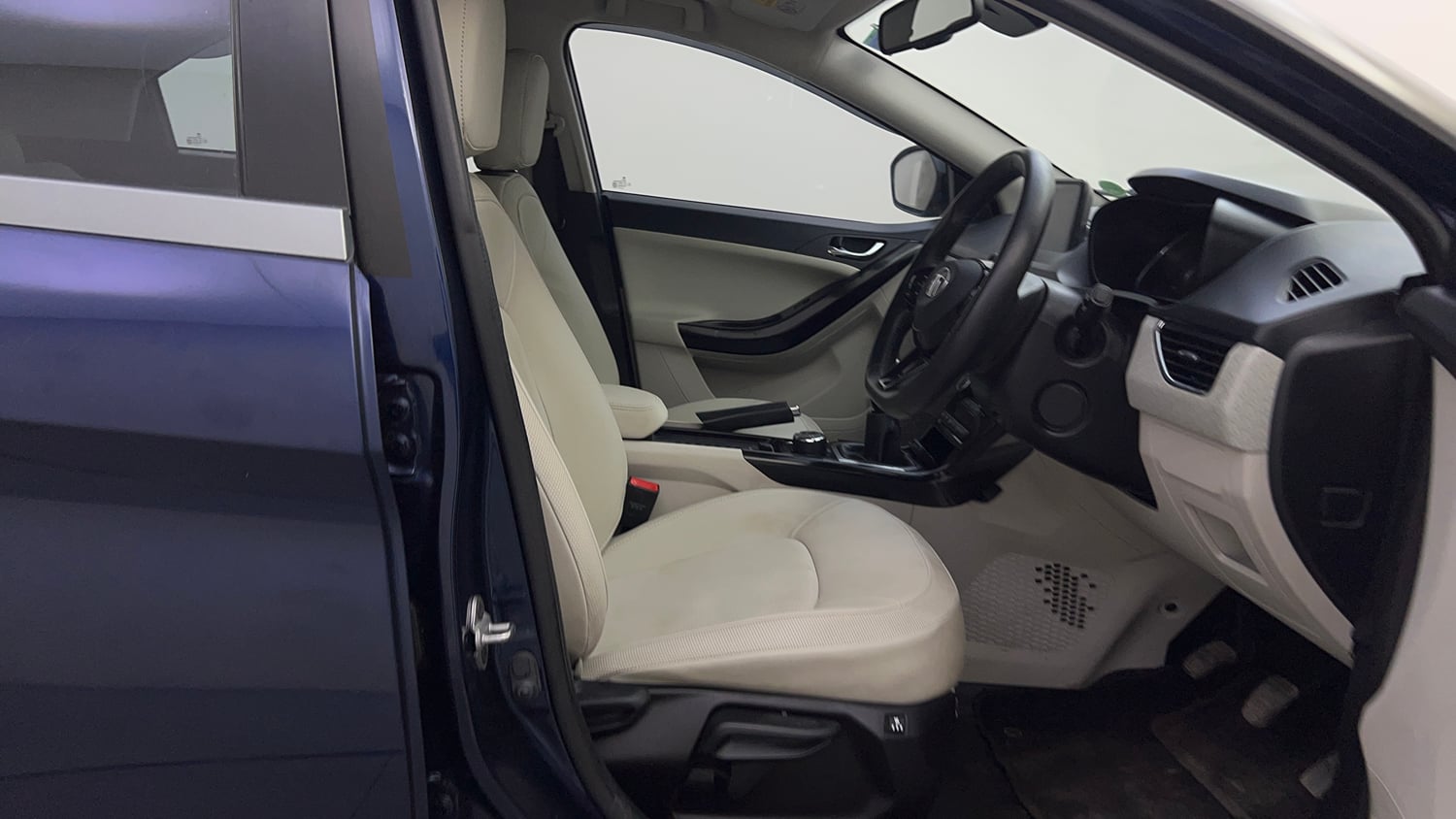 Used 2023 Tata Nexon XZ Plus LUXS Dual Tone Petrol Manual interior RIGHT SIDE FRONT DOOR CABIN VIEW