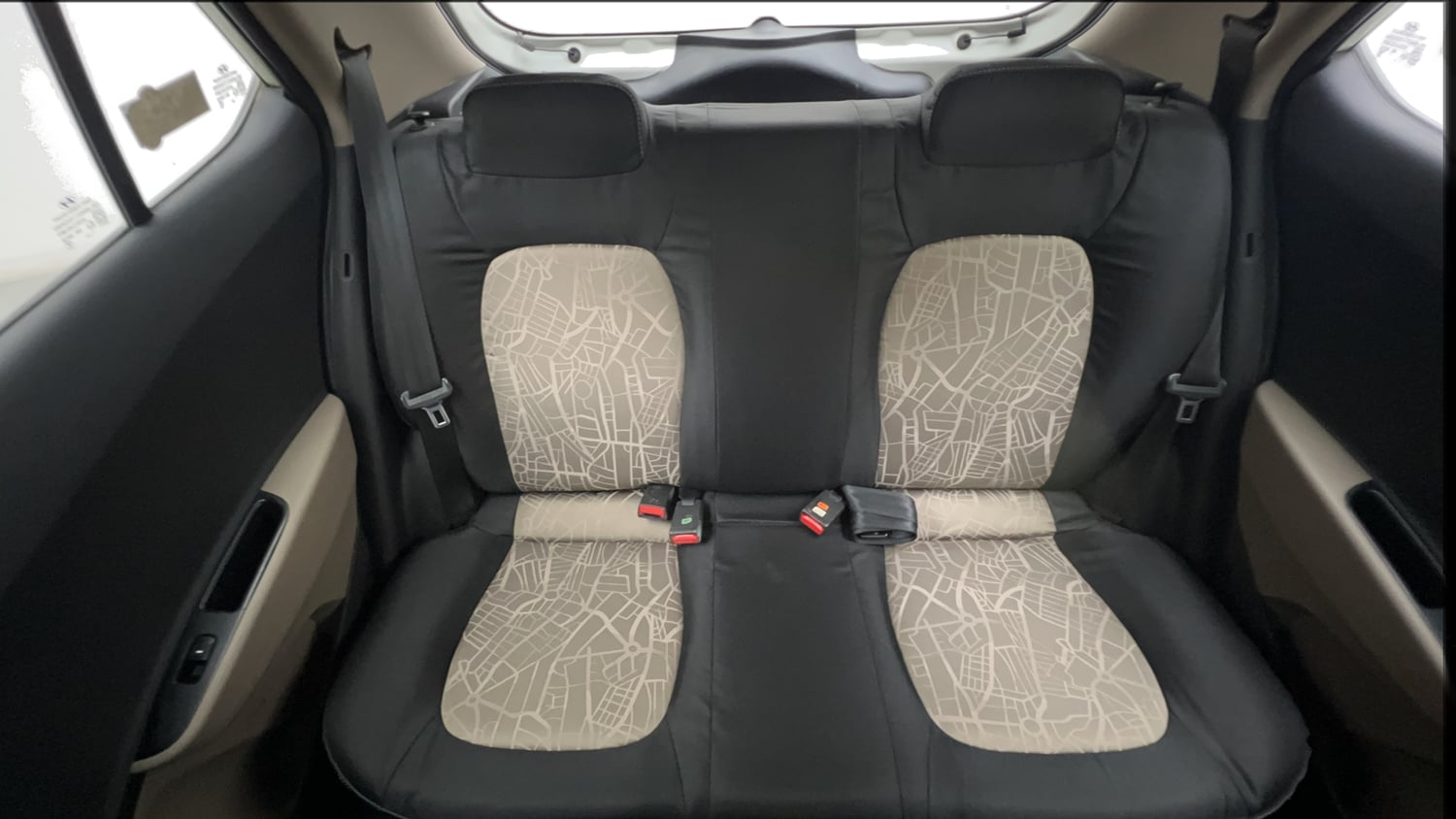 Used 2017 Hyundai Grand i10 Sportz (O) 1.2 Kappa VTVT Petrol Manual interior REAR SEAT CONDITION VIEW