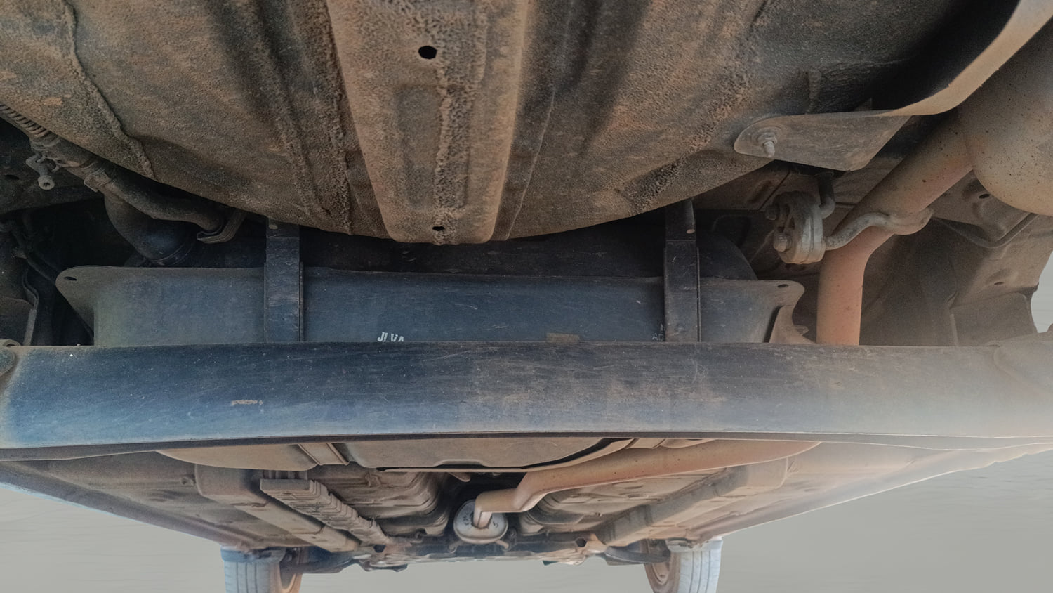 Used 2015 Hyundai Grand i10 Asta AT 1.2 Kappa VTVT Petrol Automatic extra REAR UNDERBODY VIEW (TAKEN FROM REAR)