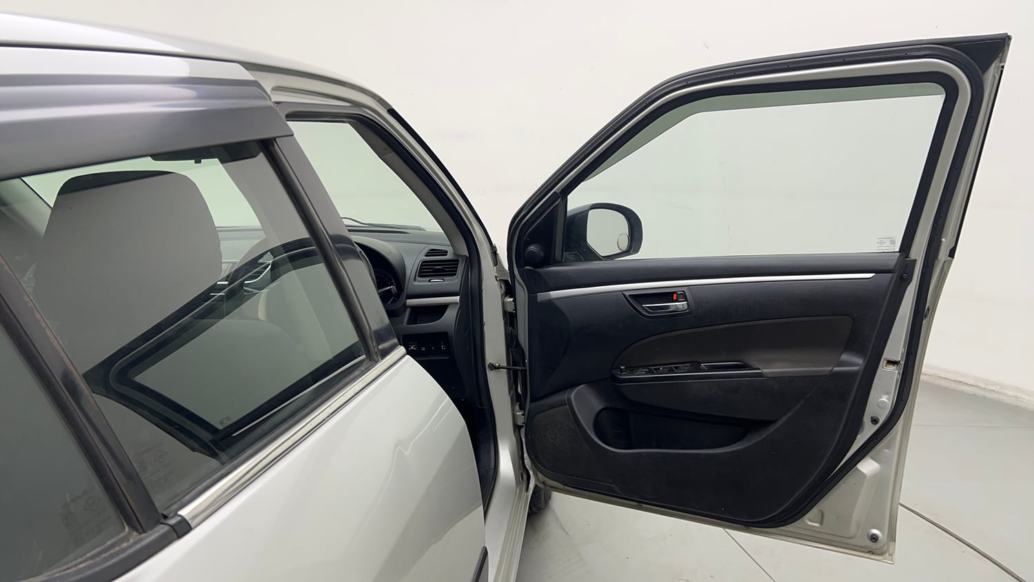 Used 2015 Maruti Suzuki Swift VXi Petrol Manual interior RIGHT FRONT DOOR OPEN VIEW