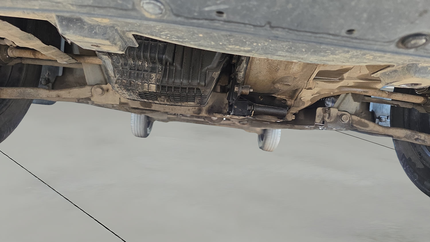 Used 2020 Renault Kwid RXL Petrol Manual extra FRONT LEFT UNDERBODY VIEW
