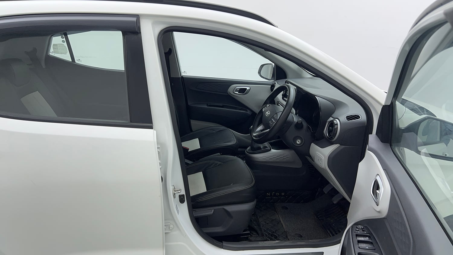 Used 2023 Hyundai Grand i10 Nios Sportz 1.2 Kappa VTVT Petrol Manual interior RIGHT SIDE FRONT DOOR CABIN VIEW