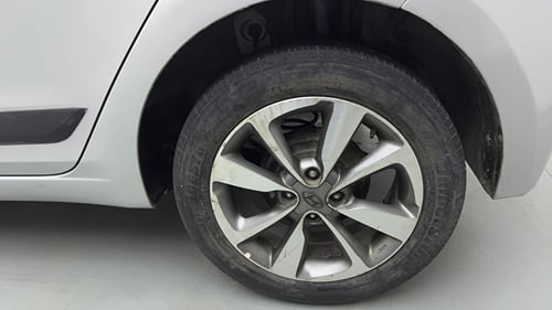 Used 2016 Hyundai Elite i20 Asta 1.2 Petrol Manual tyres LEFT REAR TYRE RIM VIEW