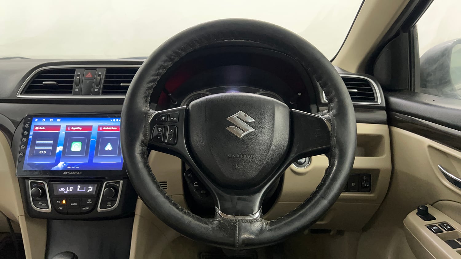 Used 2017 Maruti Suzuki Ciaz Alpha 1.4 AT Petrol Automatic interior STEERING VIEW