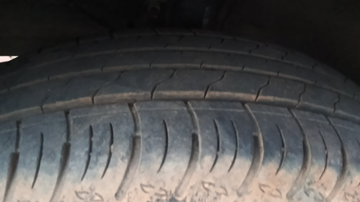 Used 2024 Maruti Suzuki XL6 Zeta MT Petrol Petrol Manual tyres LEFT FRONT TYRE TREAD VIEW