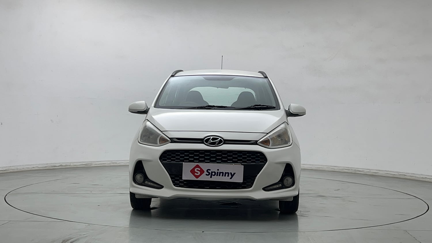 Used 2017 Hyundai Grand i10 Sportz (O) 1.2 Kappa VTVT Petrol Manual exterior FRONT VIEW
