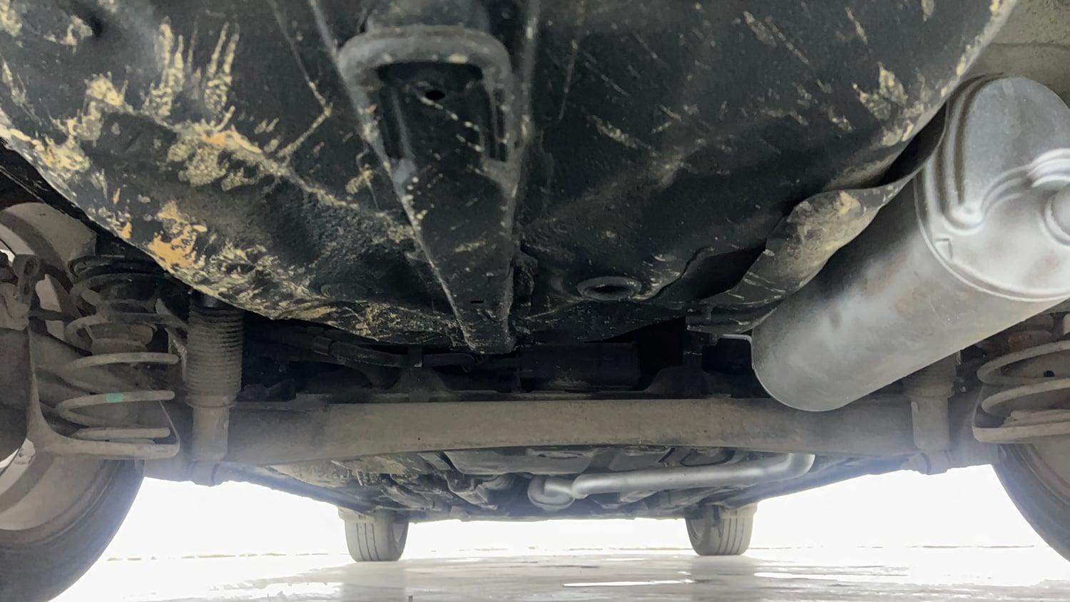 Used 2013 Hyundai Verna Fluidic 1.6 VTVT SX Petrol Manual extra REAR UNDERBODY VIEW (TAKEN FROM REAR)