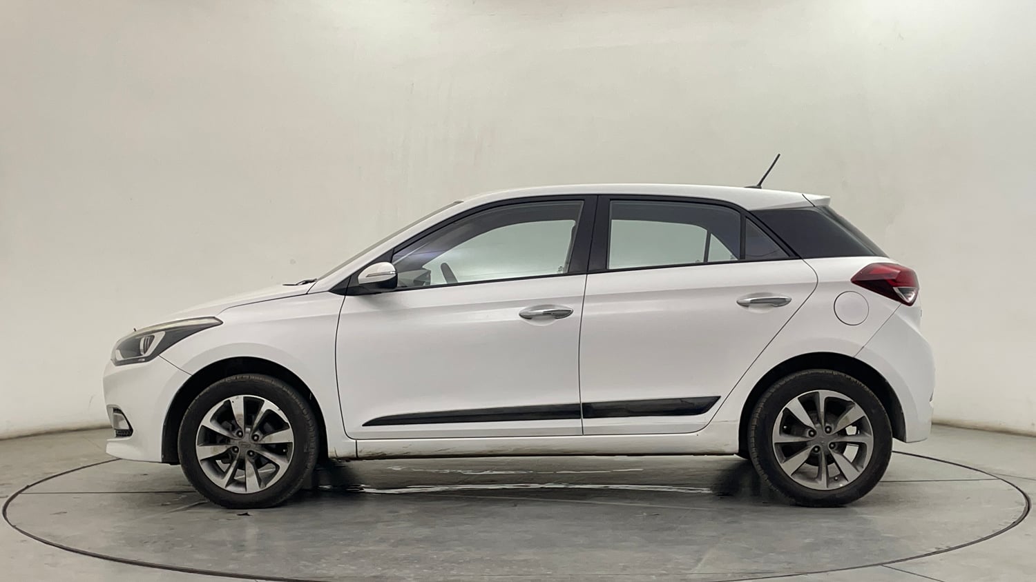 Used 2016 Hyundai Elite i20 Asta 1.2 (O) Petrol Manual exterior LEFT SIDE VIEW
