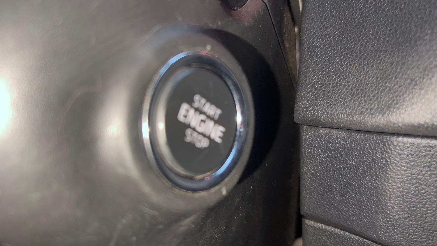 Used 2022 Skoda Kushaq Monte Carlo 1.5L TSI DSG Petrol Automatic top_features Keyless start
