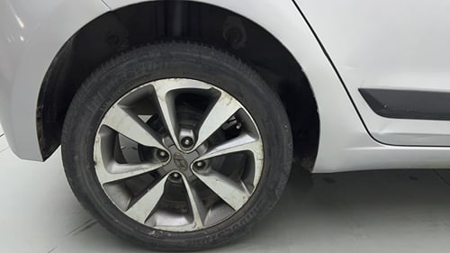 Used 2016 Hyundai Elite i20 Asta 1.2 Petrol Manual tyres RIGHT REAR TYRE RIM VIEW