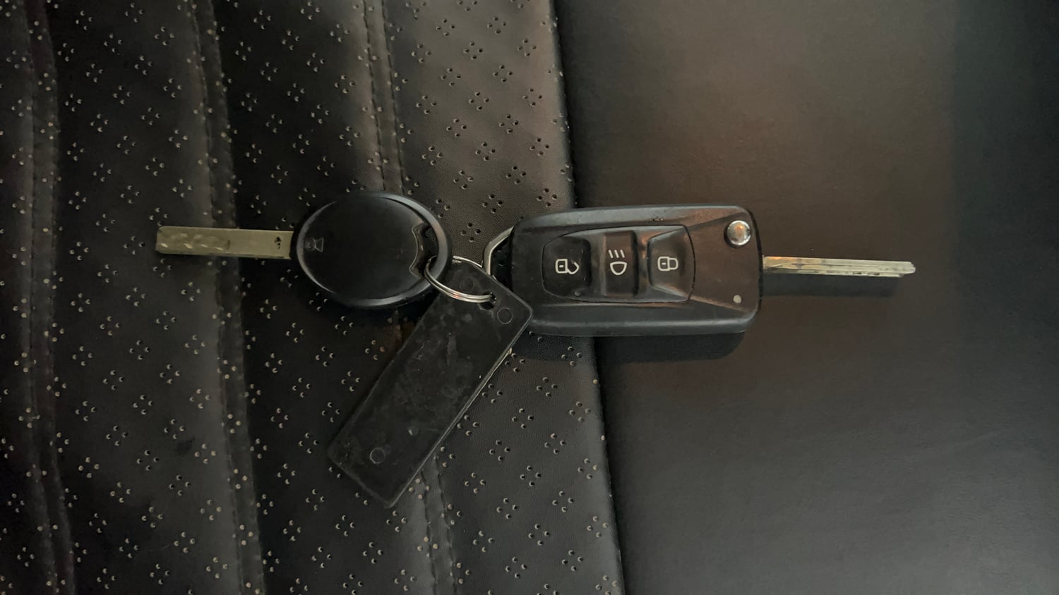Used 2023 Tata Punch Adventure iCNG Cng Manual extra CAR KEY VIEW