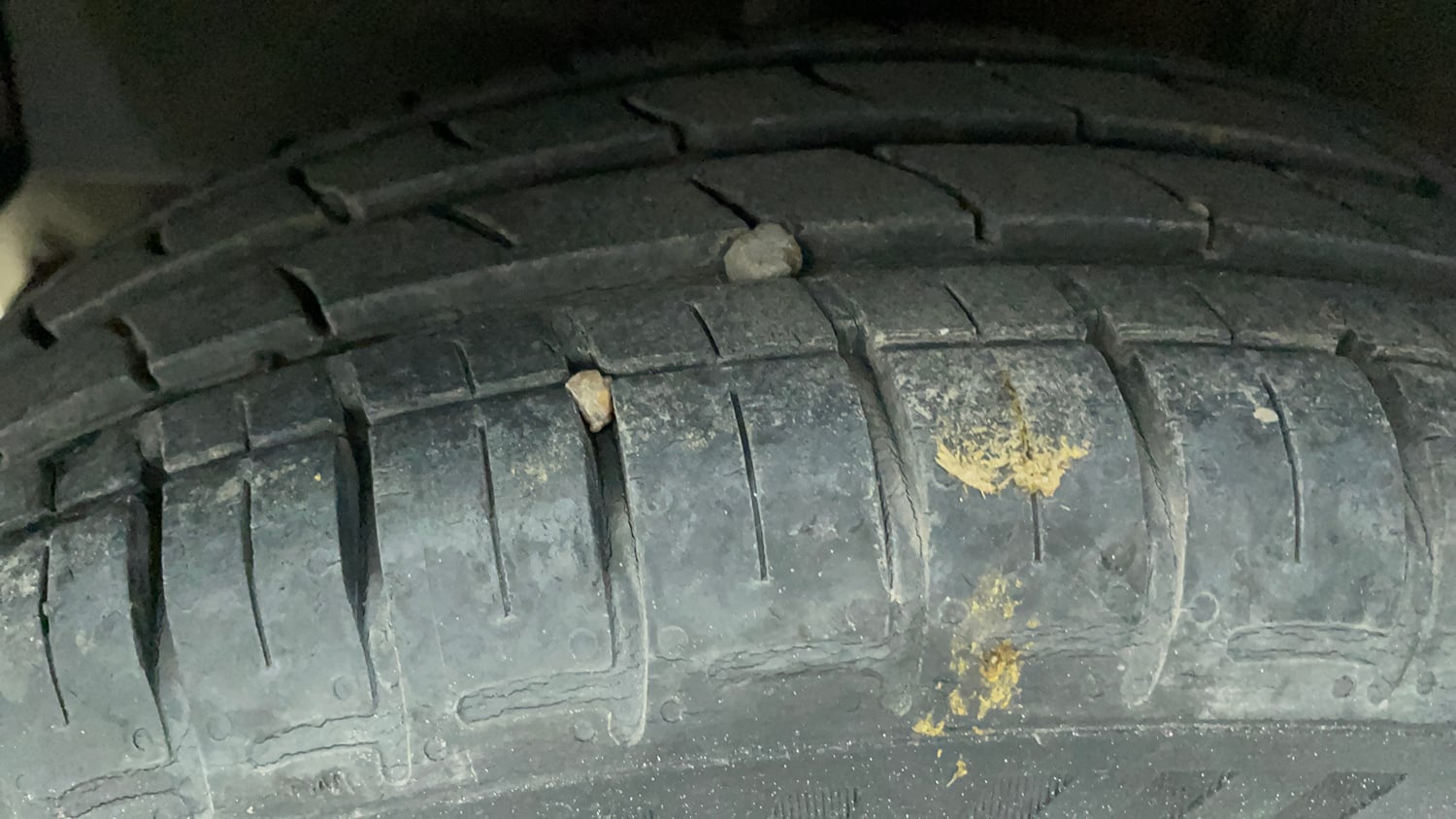 Used 2021 Hyundai Grand i10 Nios Magna 1.2 Kappa VTVT Petrol Manual tyres RIGHT REAR TYRE TREAD VIEW